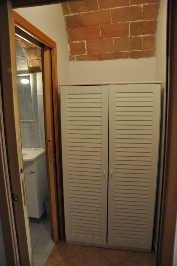 Apartamento Monolocale Con Piscina S.Martino Riparbella Exterior foto